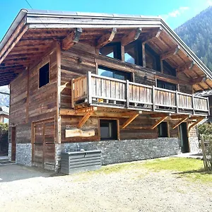 Le Petit Nicolas, Jacuzzi, Vue Mont Blanc , Chamonix France